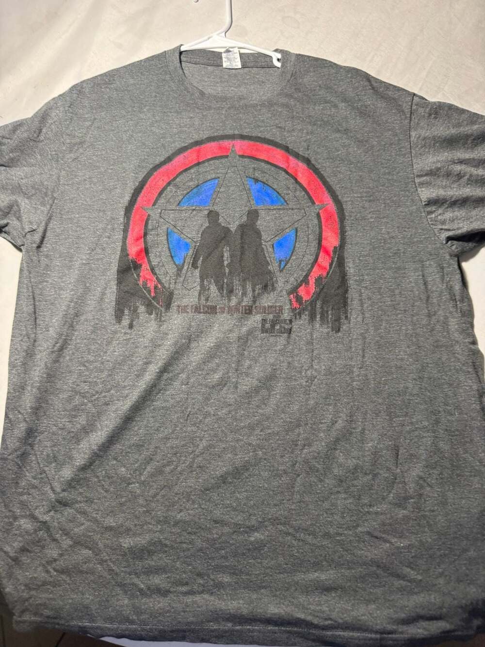 Marvel The Falcon and the Winter Soldier Graphic T-Shirt size xl - Picture 1 of 5